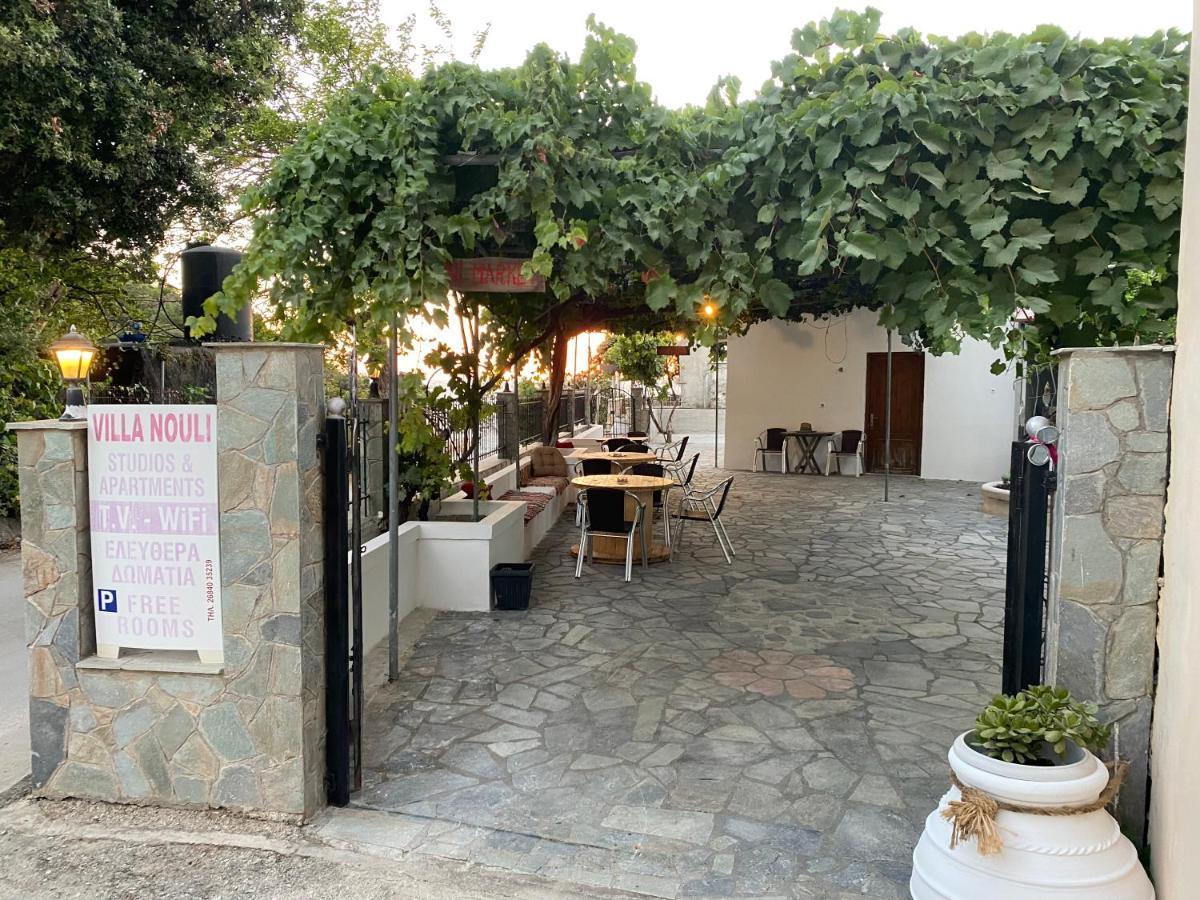 Villa Nouli Sarakiniko  エクステリア 写真