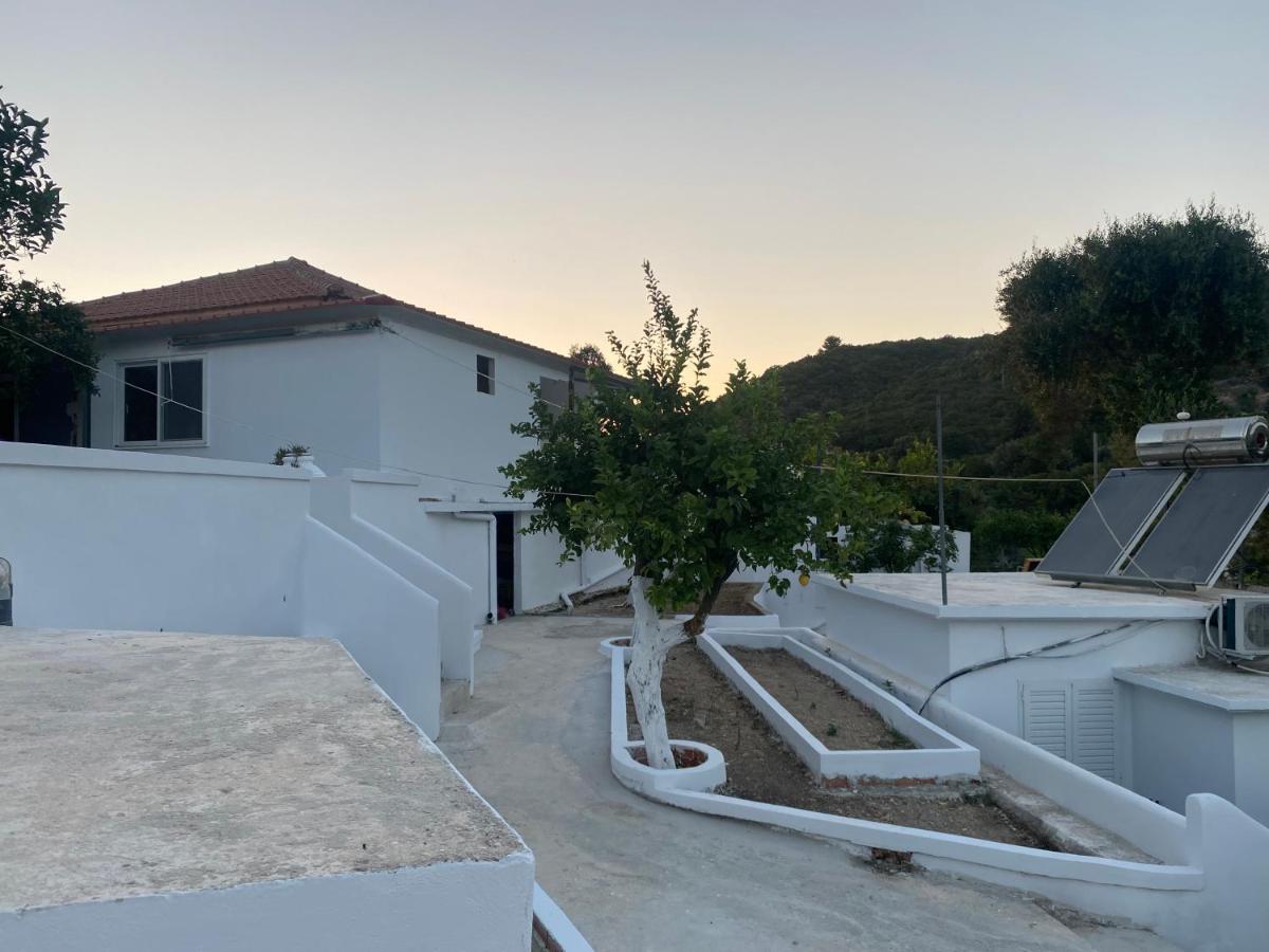 Villa Nouli Sarakiniko  エクステリア 写真