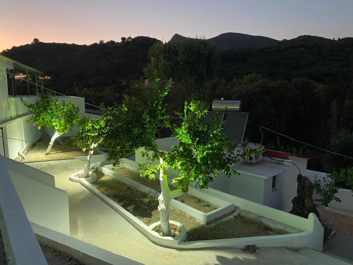 Villa Nouli Sarakiniko  エクステリア 写真